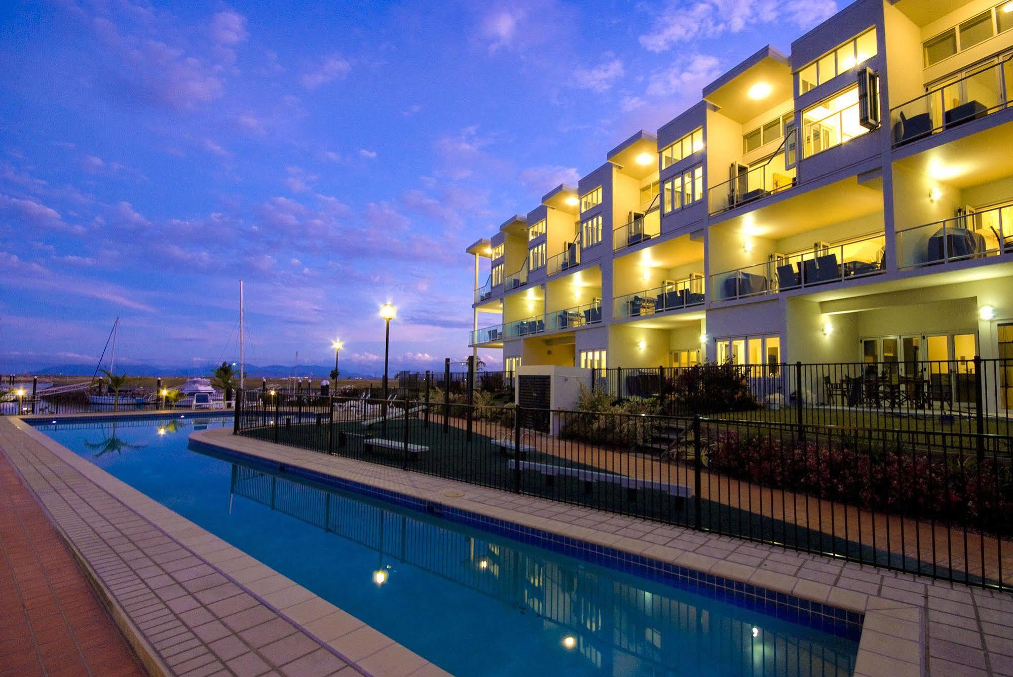 Beachside Magnetic Harbour Apartments Nelly Bay Exterior foto