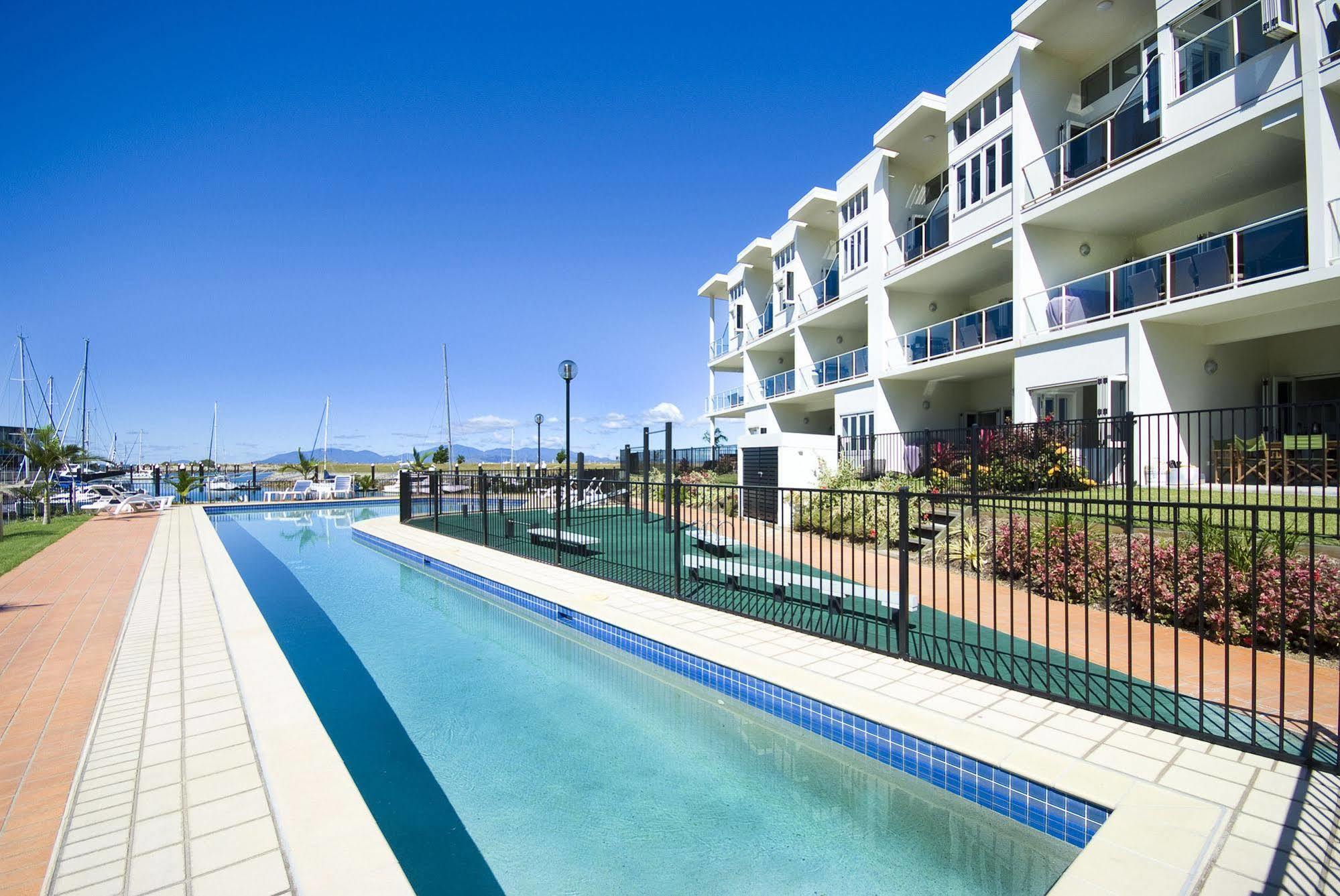 Beachside Magnetic Harbour Apartments Nelly Bay Exterior foto